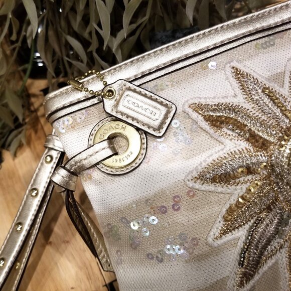 New COACH Audrey Sun Beaded Sequins Embroidery Clutch Large Wristlet - Picture 8 of 11